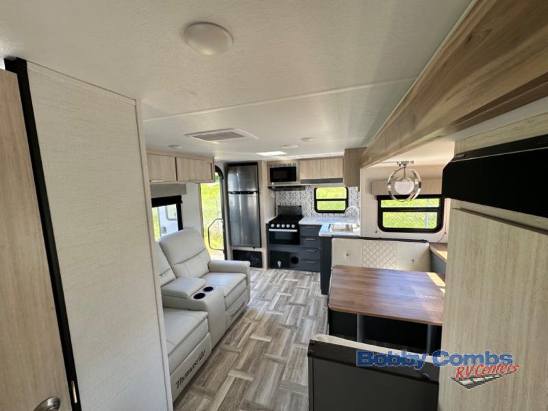 Prime Time RV Tracer Travel Trailer Review